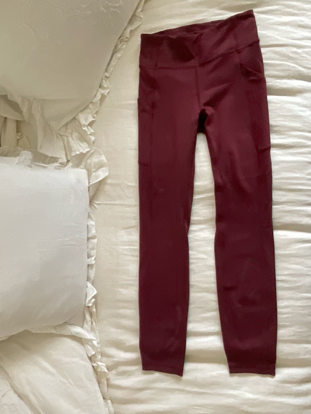 Lululemon High-Waist Leggings/Workout Pants in Burgundy - Crop 21”